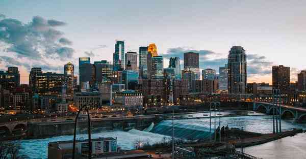 新三板智能机器人