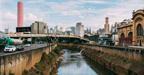 仓储智能立机器人，自动化仓储机器人