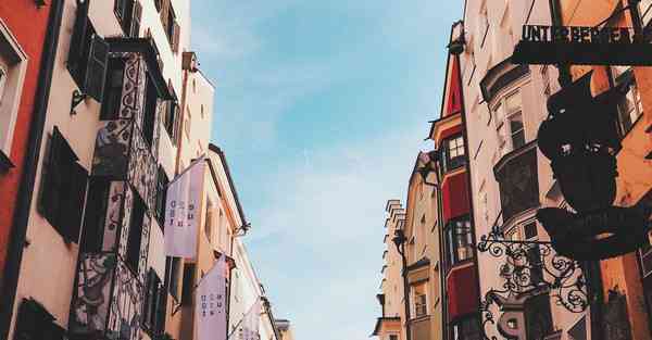 小白智能机器人跳舞 小白智能机器人跳舞教程